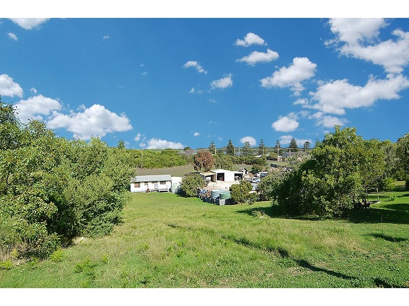 14 Neil Black Street East, Nelson VIC 3292