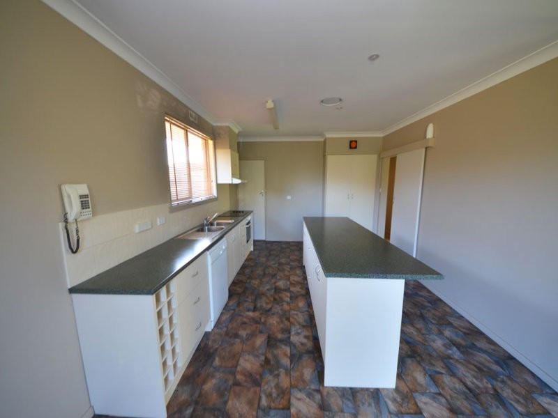 12 Derril Road, Portland VIC 3305