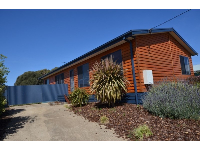 4 Champion Court, Portland VIC 3305