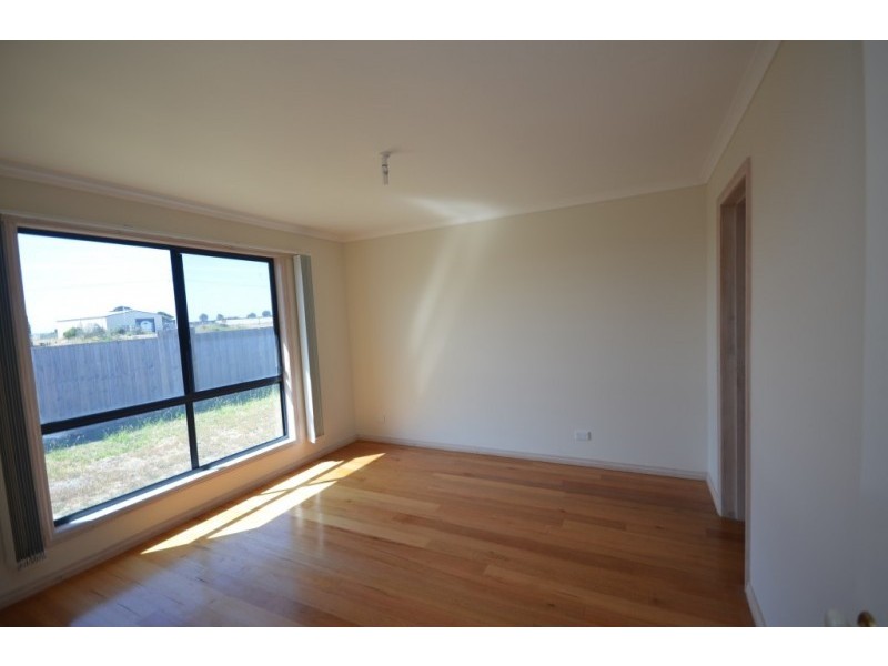 4 Champion Court, Portland VIC 3305