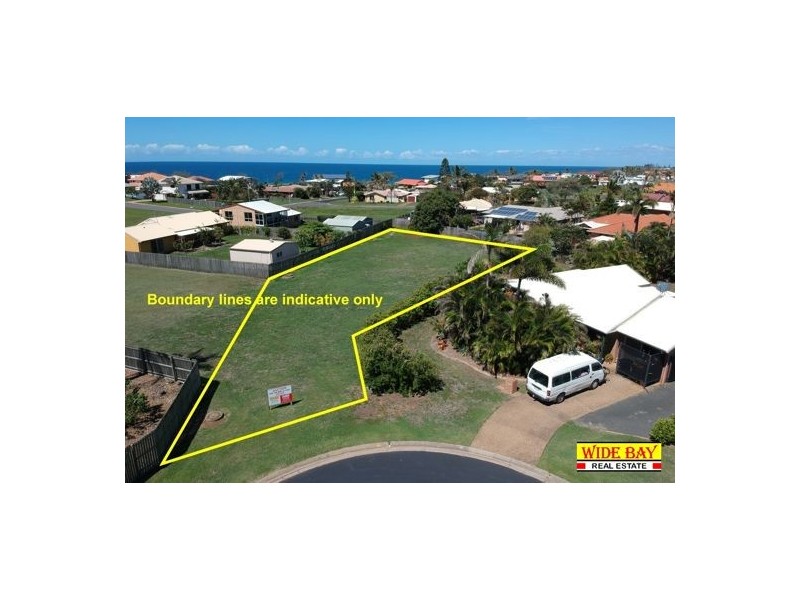 4 Blake Close, Coral Cove QLD 4670