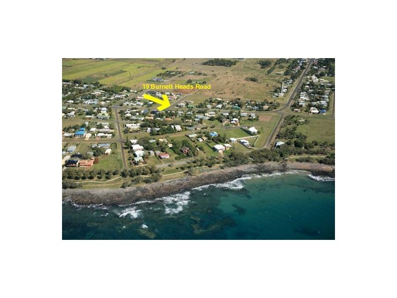 19 Burnett Heads Road, Burnett Heads QLD 4670