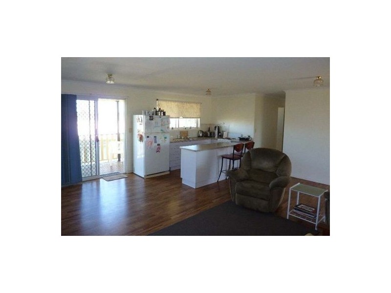 19 Burnett Heads Road, Burnett Heads QLD 4670