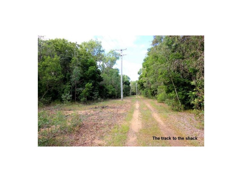 33 Gengers Road, Moore Park Beach QLD 4670