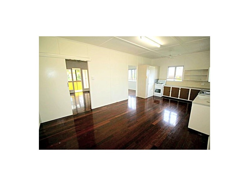 10 Courtice Street, Walkervale QLD 4670