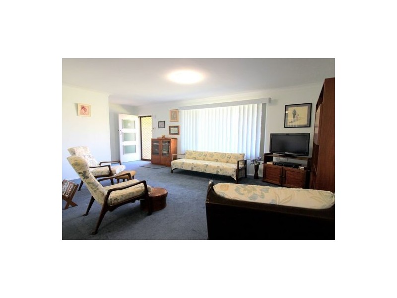 11 Wilson Street, Kepnock QLD 4670