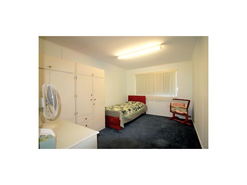 11 Wilson Street, Kepnock QLD 4670