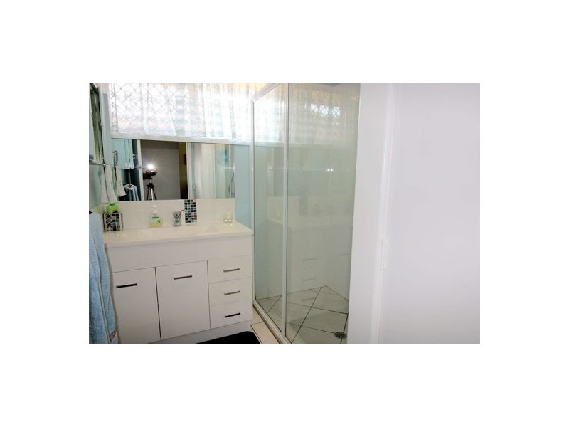 11 Wilson Street, Kepnock QLD 4670