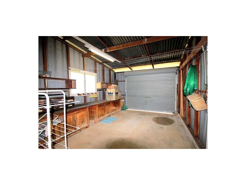 11 Wilson Street, Kepnock QLD 4670