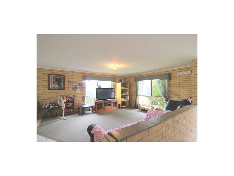 27 Jefferis Street, Bundaberg North QLD 4670