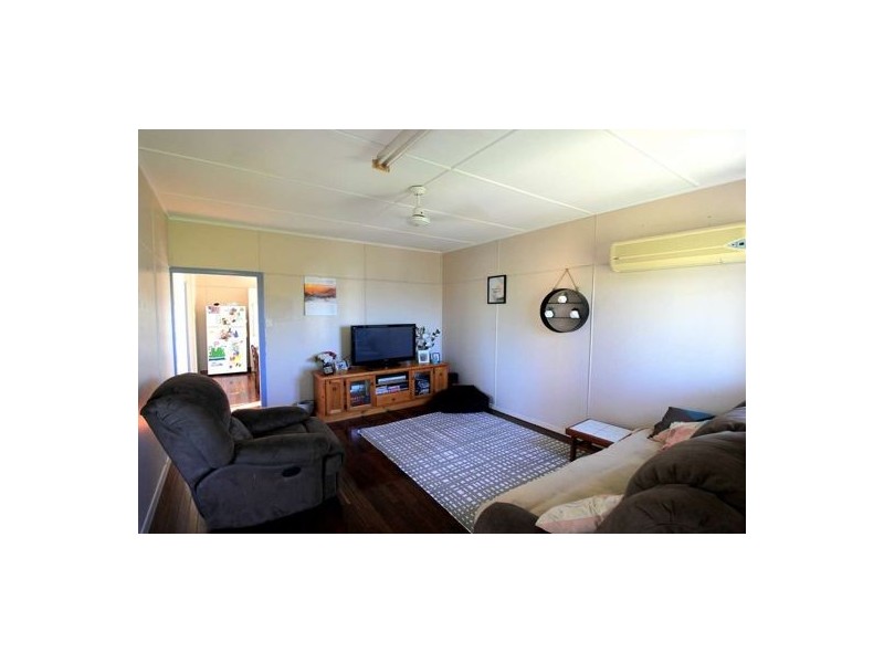 12 Wynter Street, Walkervale QLD 4670