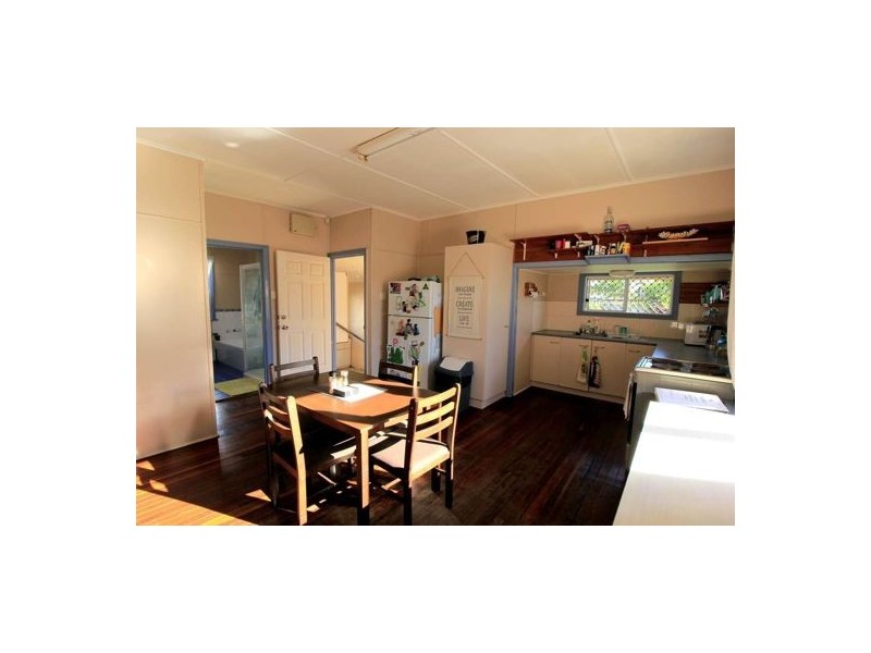 12 Wynter Street, Walkervale QLD 4670