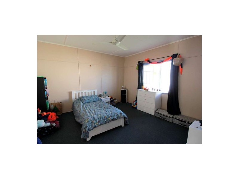 12 Wynter Street, Walkervale QLD 4670