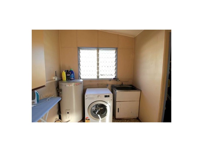 12 Wynter Street, Walkervale QLD 4670