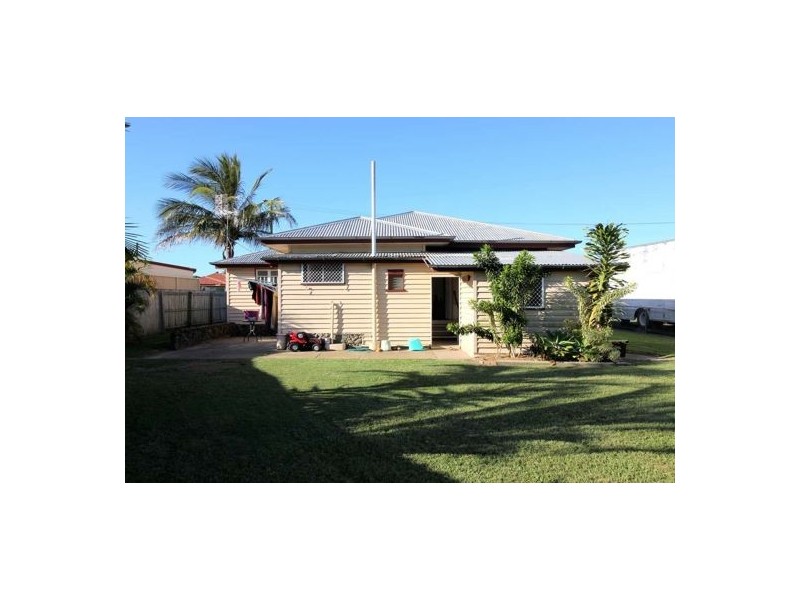 12 Wynter Street, Walkervale QLD 4670
