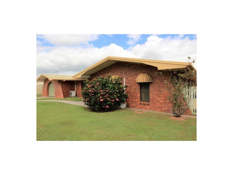 15 Strathdee Avenue, Bundaberg South QLD 4670