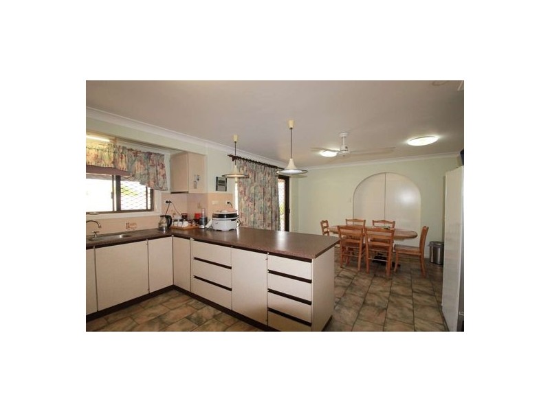 15 Strathdee Avenue, Bundaberg South QLD 4670