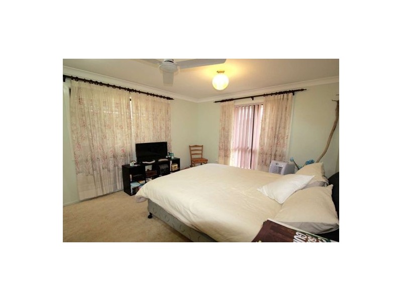 15 Strathdee Avenue, Bundaberg South QLD 4670