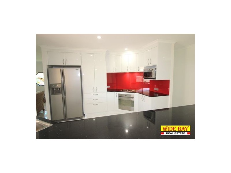 209 Barolin Esplanade, Coral Cove QLD 4670