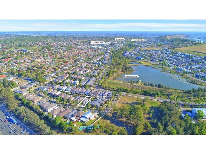 24 Nicholls Way, Pemulwuy NSW 2145