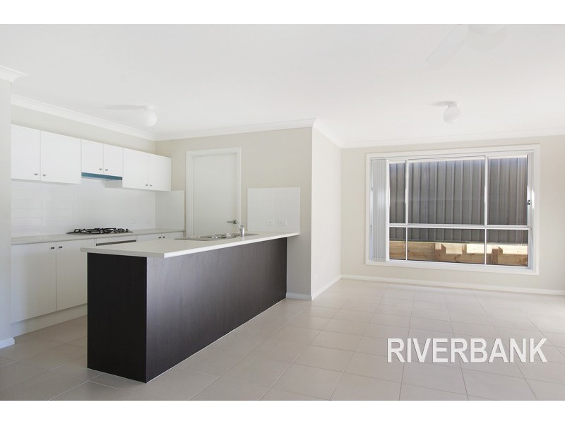 7 Brunero Street, Elderslie NSW 2570