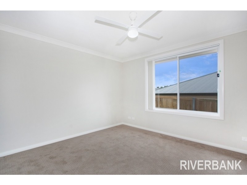 4 Sophia Place, Elderslie NSW 2570