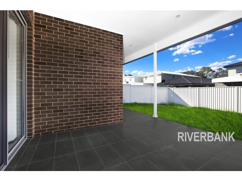 13 Glenholme Drive, Glenmore Park NSW 2745