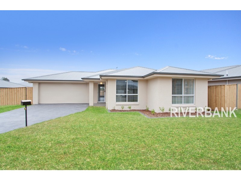 40 Glory Road, Glenfield NSW 2167