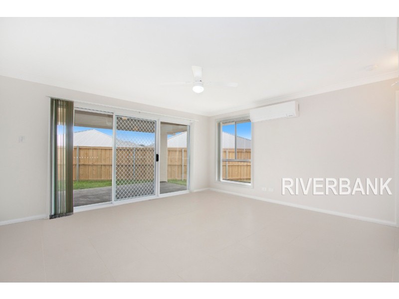 40 Glory Road, Glenfield NSW 2167
