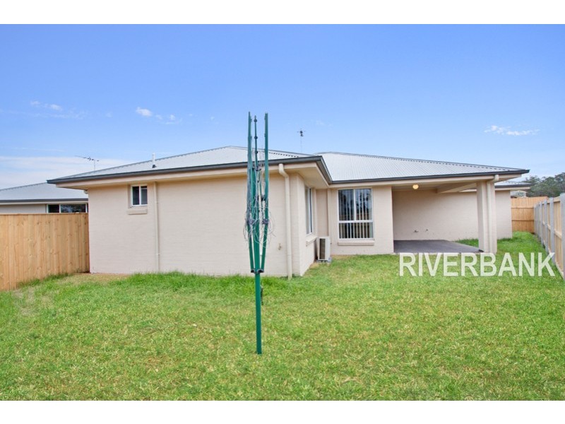 40 Glory Road, Glenfield NSW 2167