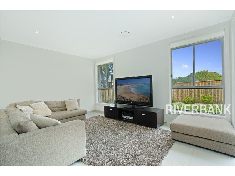 8 Buran Road, Pemulwuy NSW 2145