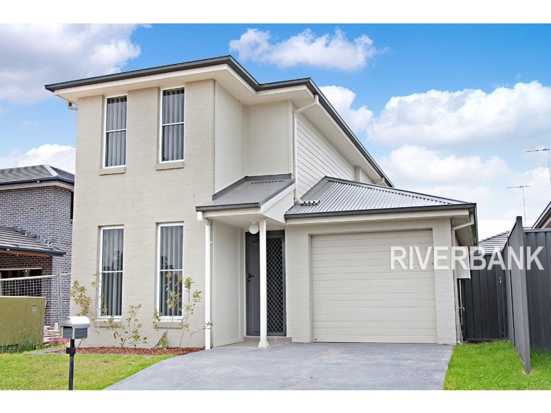 35 Finsbury Circuit, Ropes Crossing NSW 2760