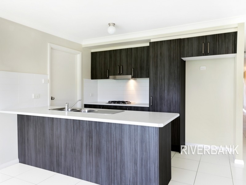 68 Glenmore Ridge, Glenmore Park NSW 2745
