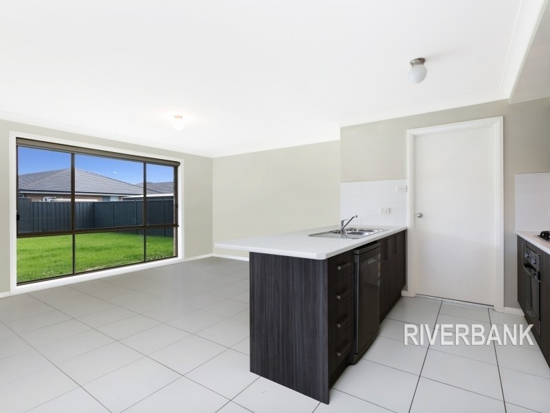 68 Glenmore Ridge, Glenmore Park NSW 2745