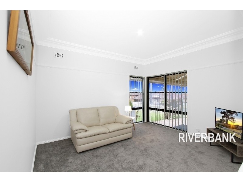 17 Edward Street, Guildford NSW 2161