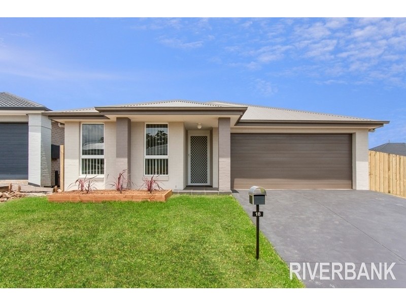 18 Lorimer Crescent, Elderslie NSW 2570
