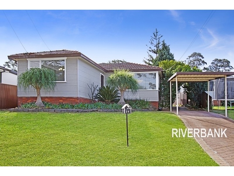 24 Pambula Crescent, Woodpark NSW 2164