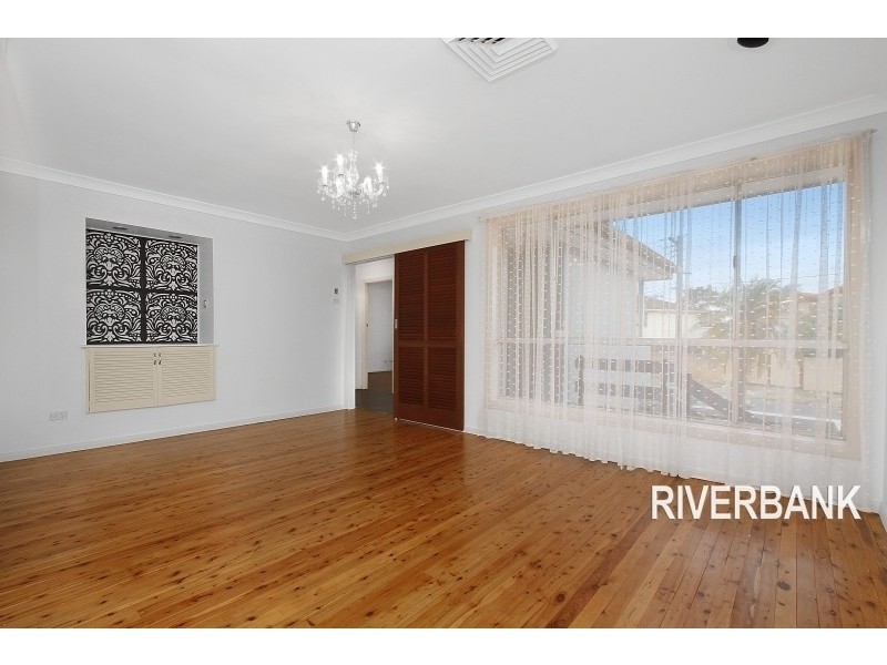 11 Oleander St, Greystanes NSW 2145