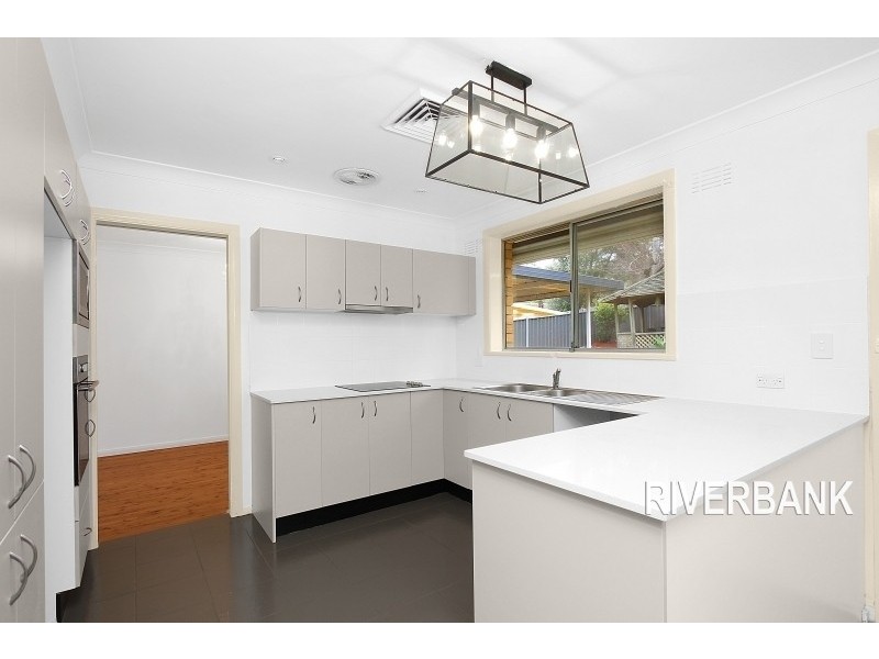 11 Oleander St, Greystanes NSW 2145