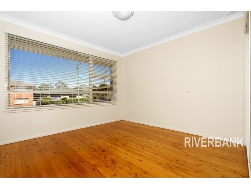20 Sapphire Street, Greystanes NSW 2145
