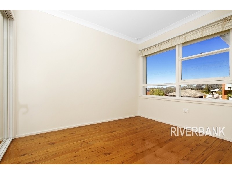 20 Sapphire Street, Greystanes NSW 2145