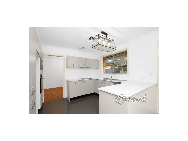 11 Oleander St, Greystanes NSW 2145