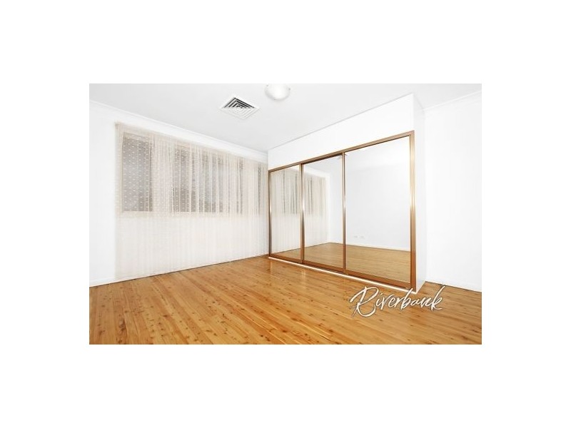 11 Oleander St, Greystanes NSW 2145