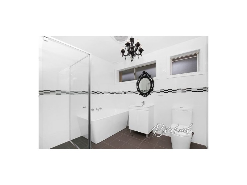 11 Oleander St, Greystanes NSW 2145