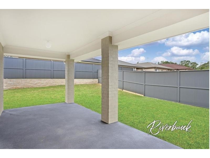 27 Townsend Crescent, Ropes Crossing NSW 2760