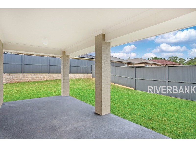 27 Townsend Crescent, Ropes Crossing NSW 2760