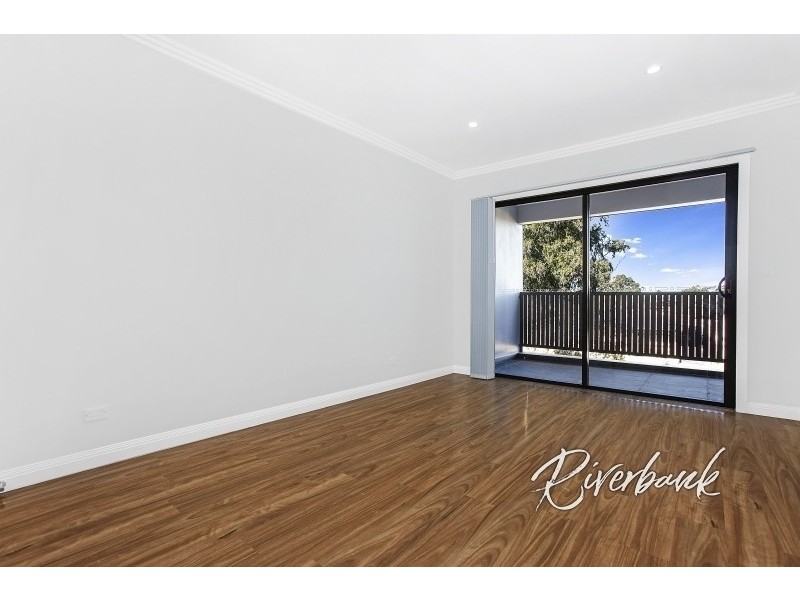 7 Robyn Street, Woodpark NSW 2164