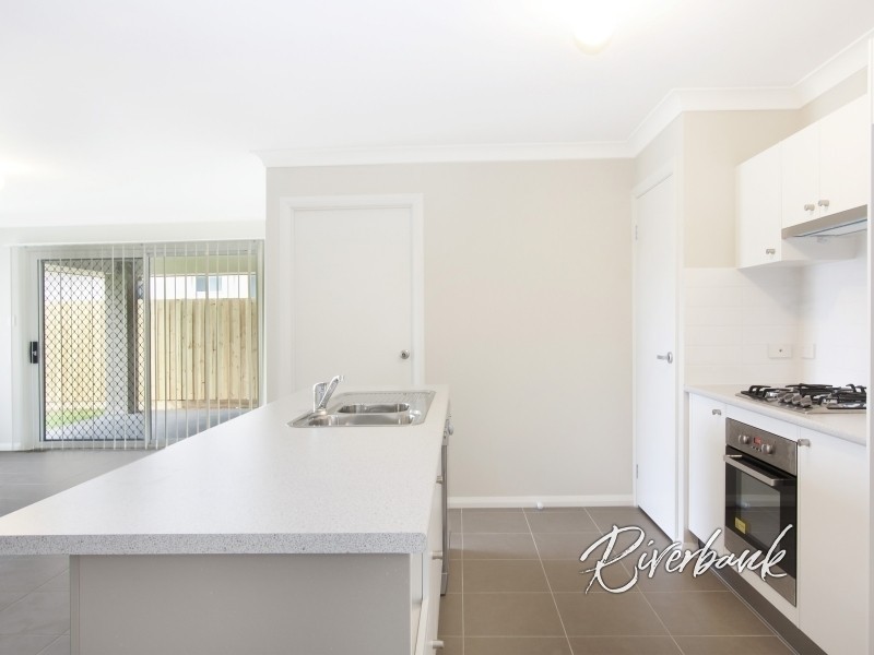 33 Clements Road, Edmondson Park NSW 2174