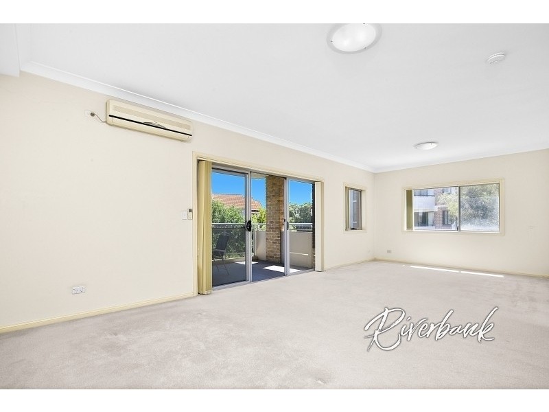 8/8 Refractory Court, Merrylands NSW 2160