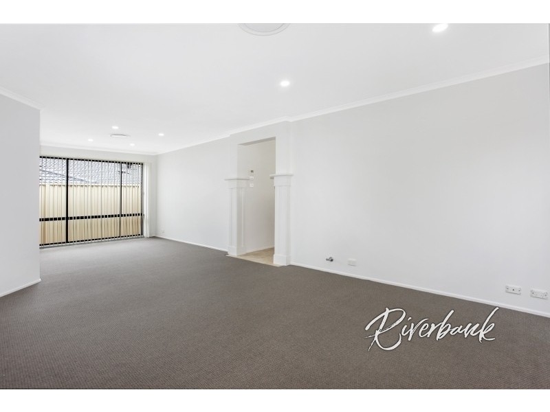 50 Archibald Crescent, Rosemeadow NSW 2560